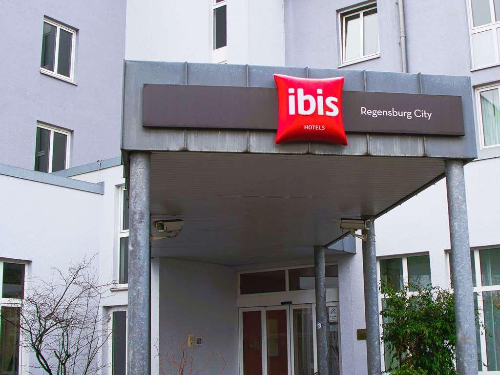 ibis Hotel Regensburg City Buitenkant foto